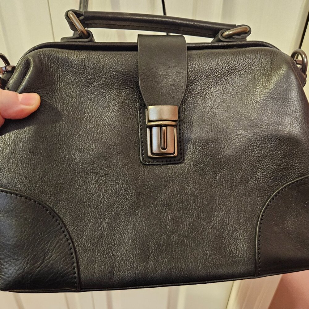 Black Genuine Leather Doctor Style Womens Crossbody Bag Purse Handbag Top Handle - Picture 3 of 5